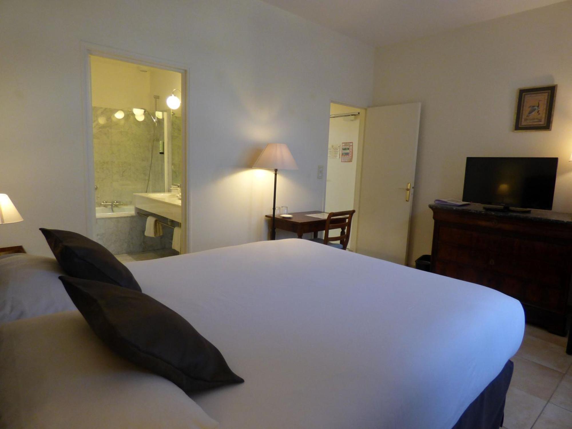 Hotel La Tonnellerie Beaugency Exterior foto
